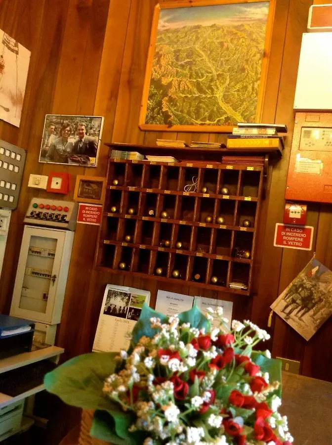 Hotel Albergo Ristorante Da Carlino Castelnuovo di Garfagnana